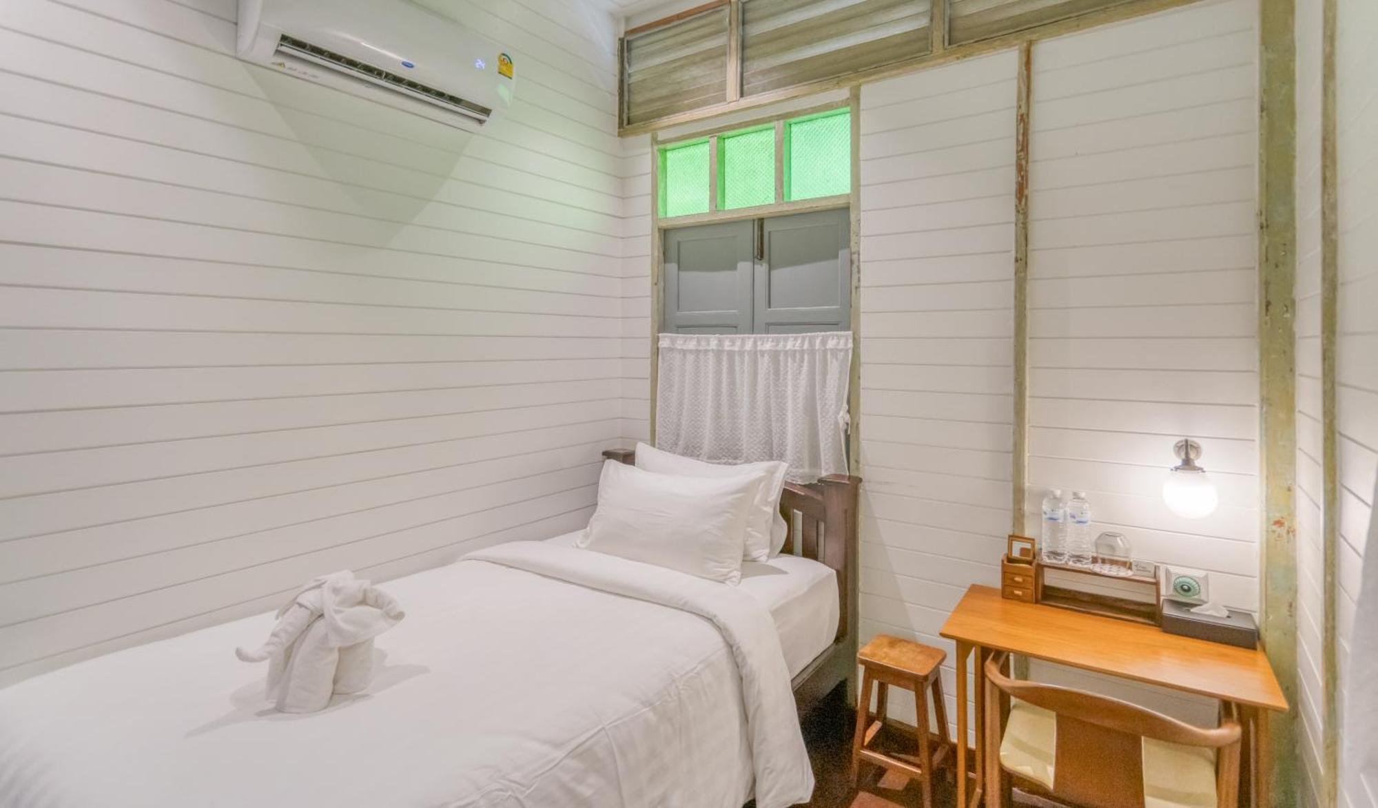 Priya Boutique House Bed & Breakfast Bangkok Oda fotoğraf