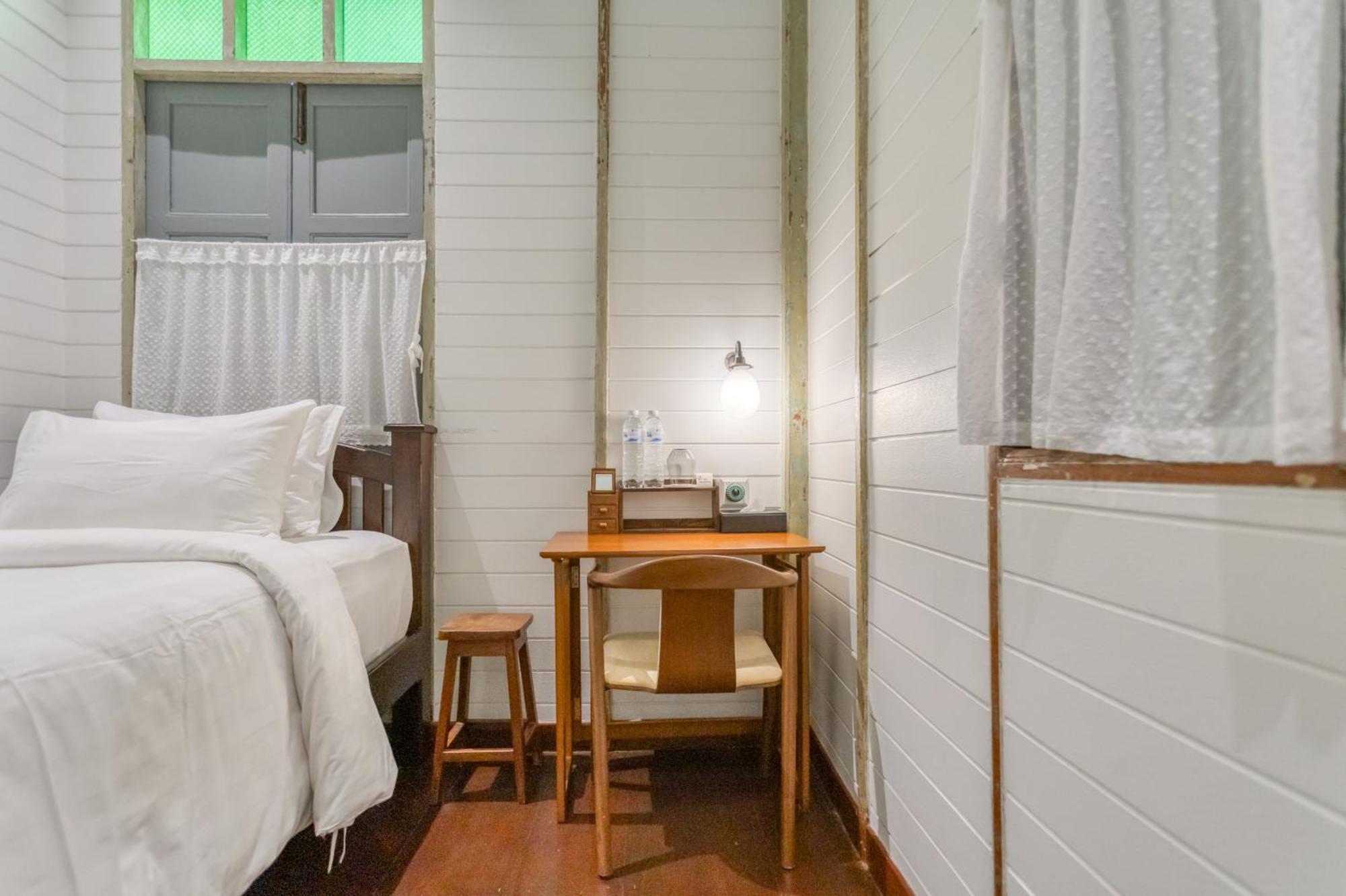 Priya Boutique House Bed & Breakfast Bangkok Oda fotoğraf
