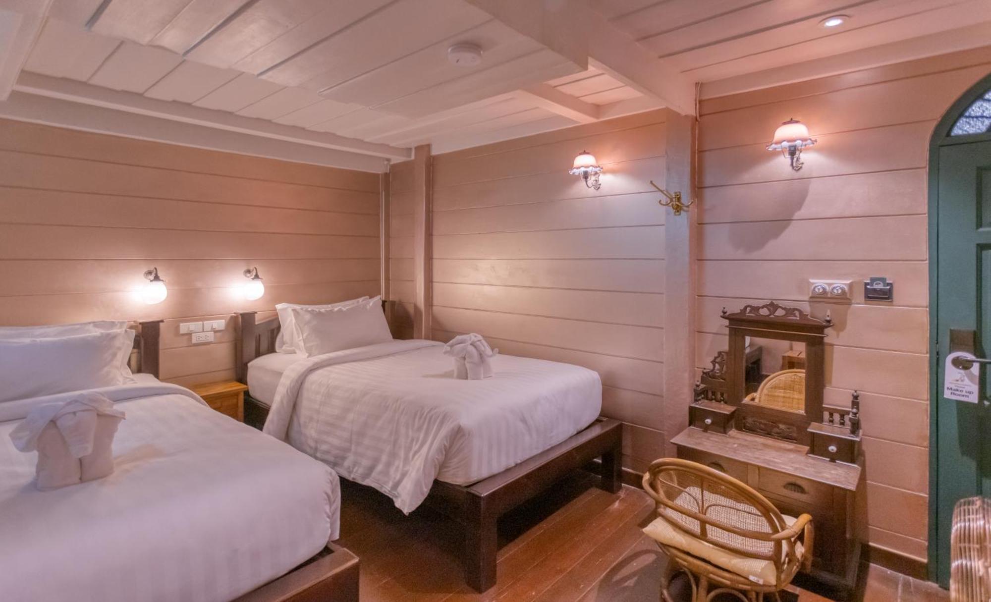 Priya Boutique House Bed & Breakfast Bangkok Dış mekan fotoğraf