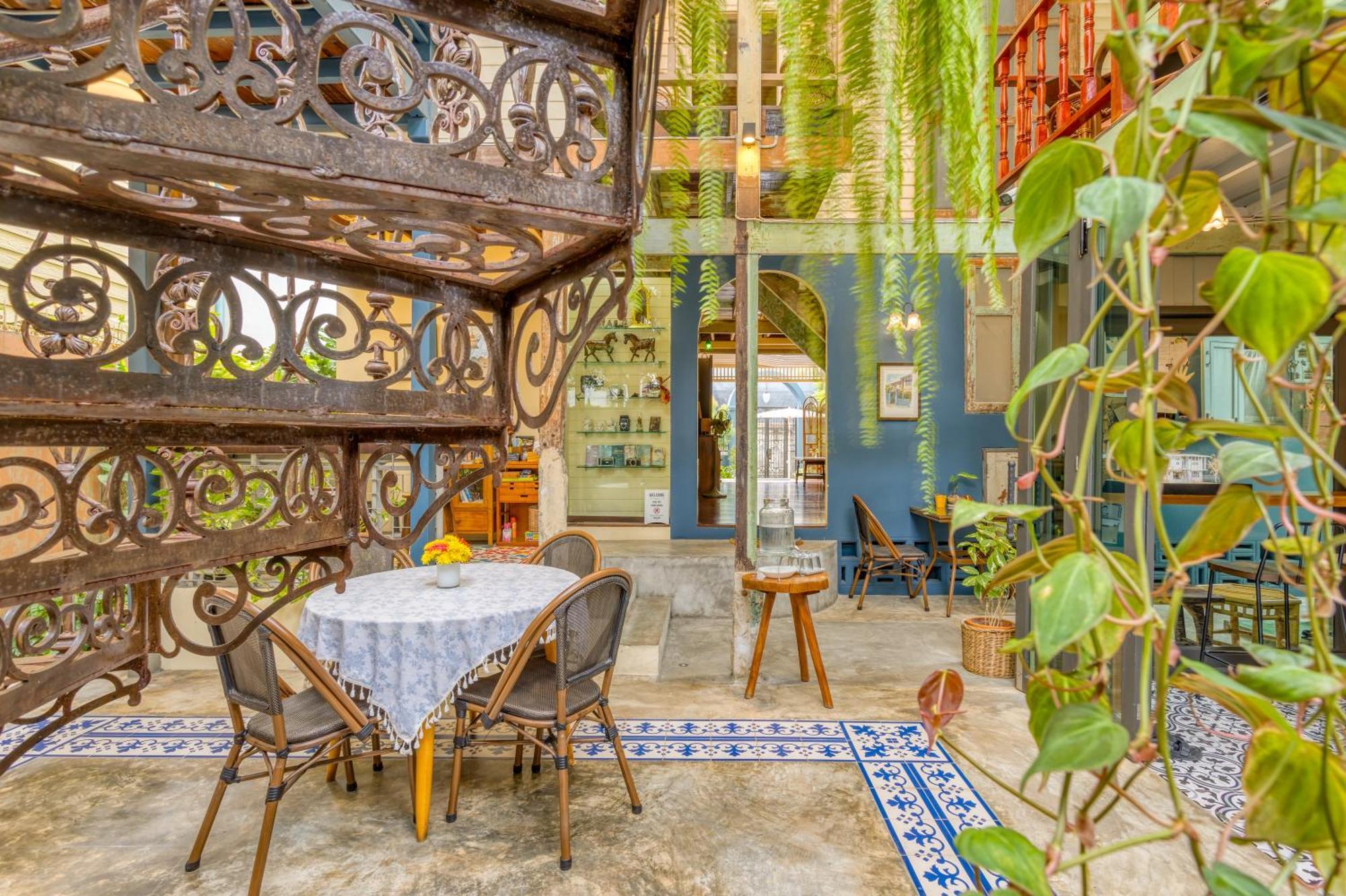 Priya Boutique House Bed & Breakfast Bangkok Dış mekan fotoğraf