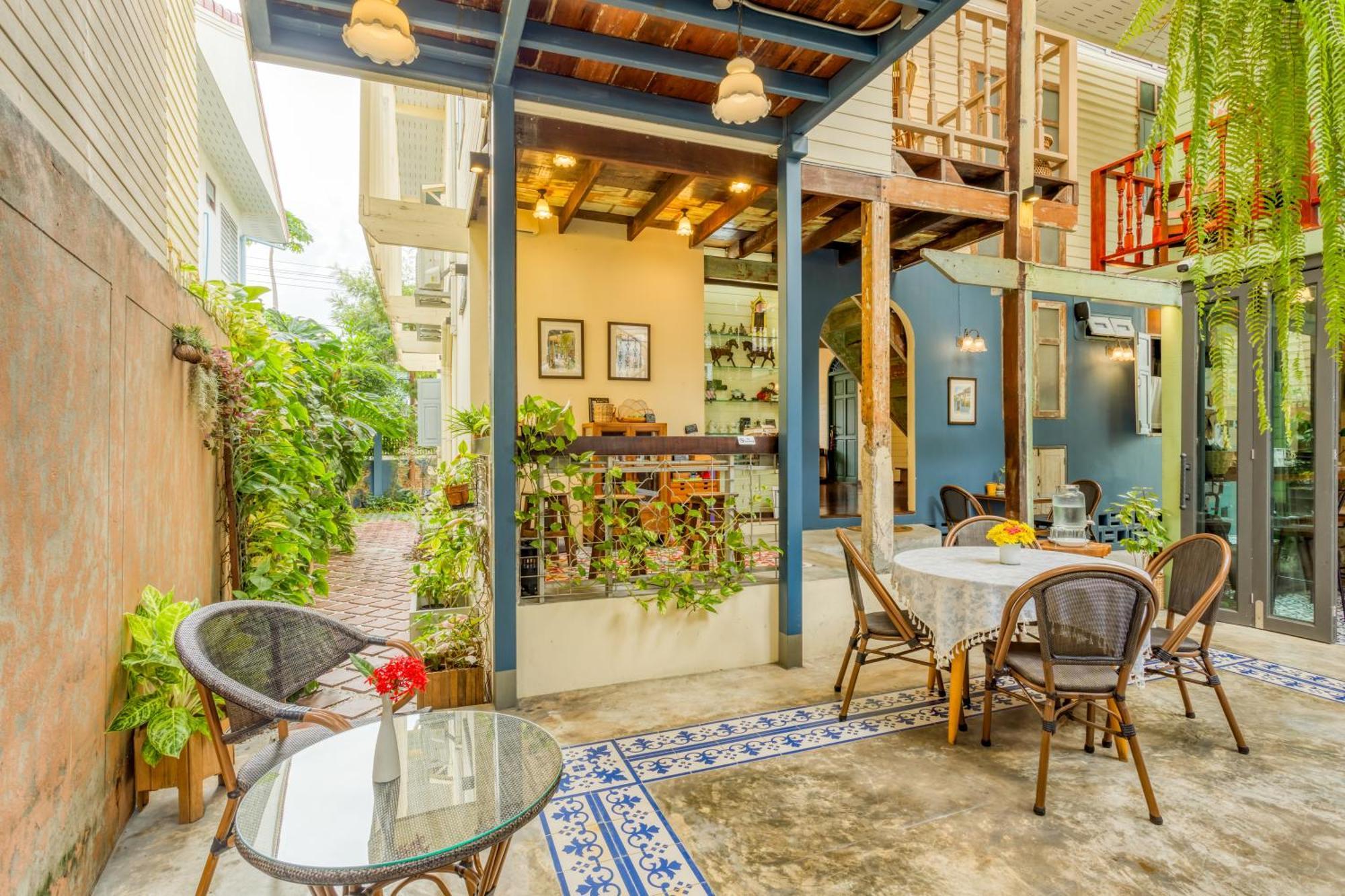 Priya Boutique House Bed & Breakfast Bangkok Dış mekan fotoğraf